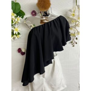 camisa-sem-gola-assimetrica-com-babado