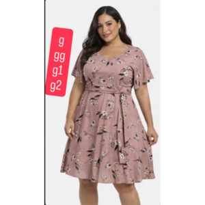 Vestido Plus Size Manga Flare com Faixa e Estampa Digital Elegante