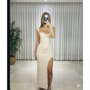 Vestido Longo Elegante com Fenda para Formatura e Casamento